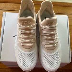 APL Women's TechLoom Tracer White - Beach / Metallic Pearl / White / 7